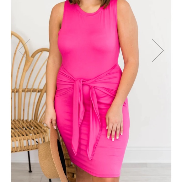 Pink Lily Bodycon - Picture 4 of 5